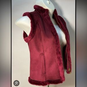 Jaclyn Smith Burgundy Faux Fur Plush Vest with Full Length Zipper NWOT